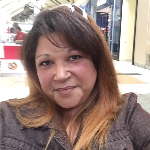 Meet your Posher, Tammy - Picture 1 of 1